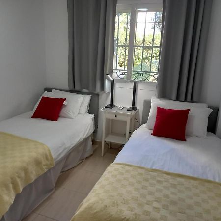 Refurbished 2-Bed Apartment Burriana Beach. Нерха Екстериор снимка