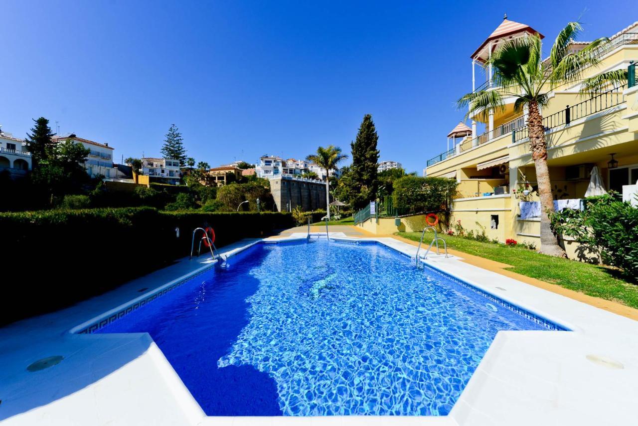 Refurbished 2-Bed Apartment Burriana Beach. Нерха Екстериор снимка