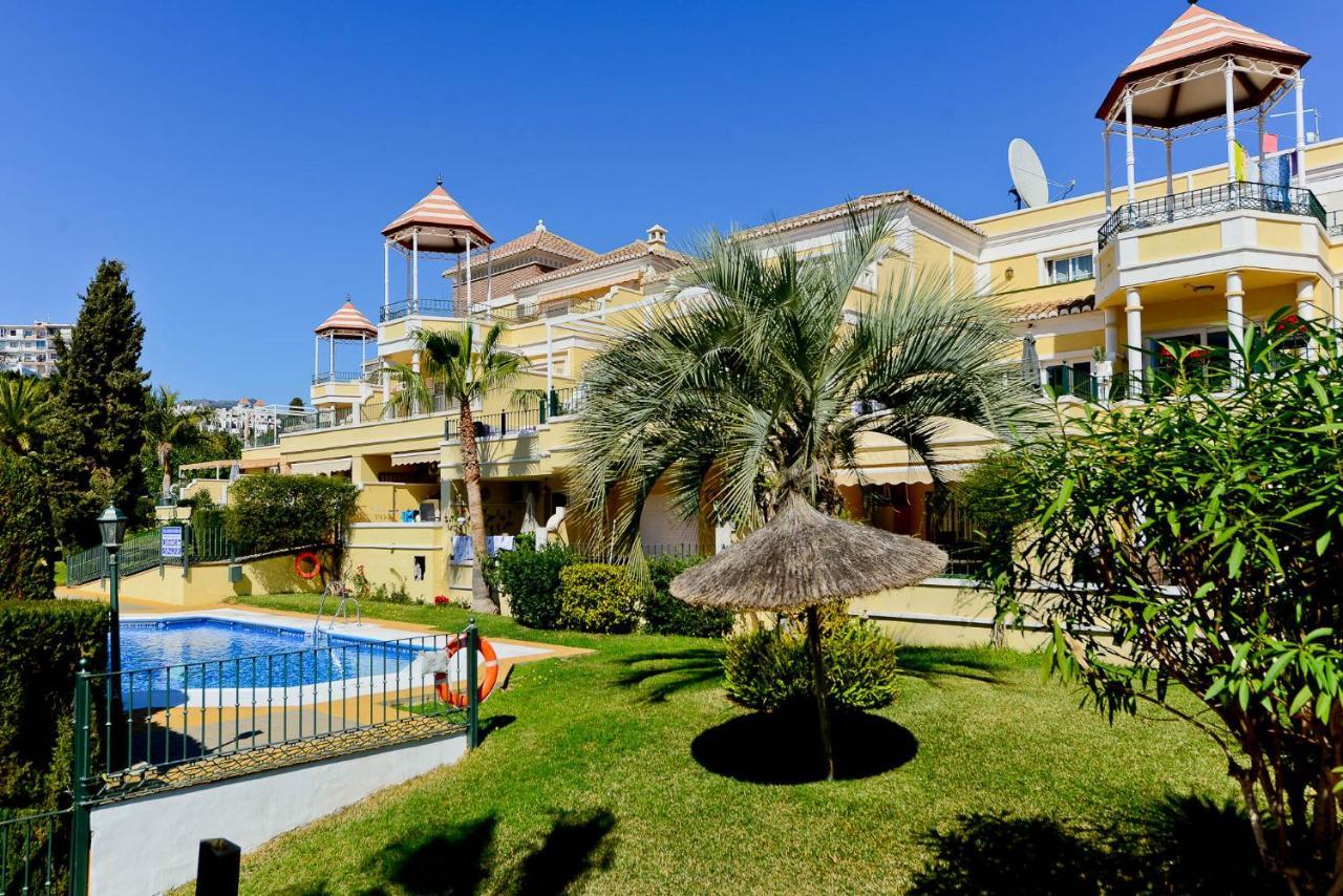 Refurbished 2-Bed Apartment Burriana Beach. Нерха Екстериор снимка