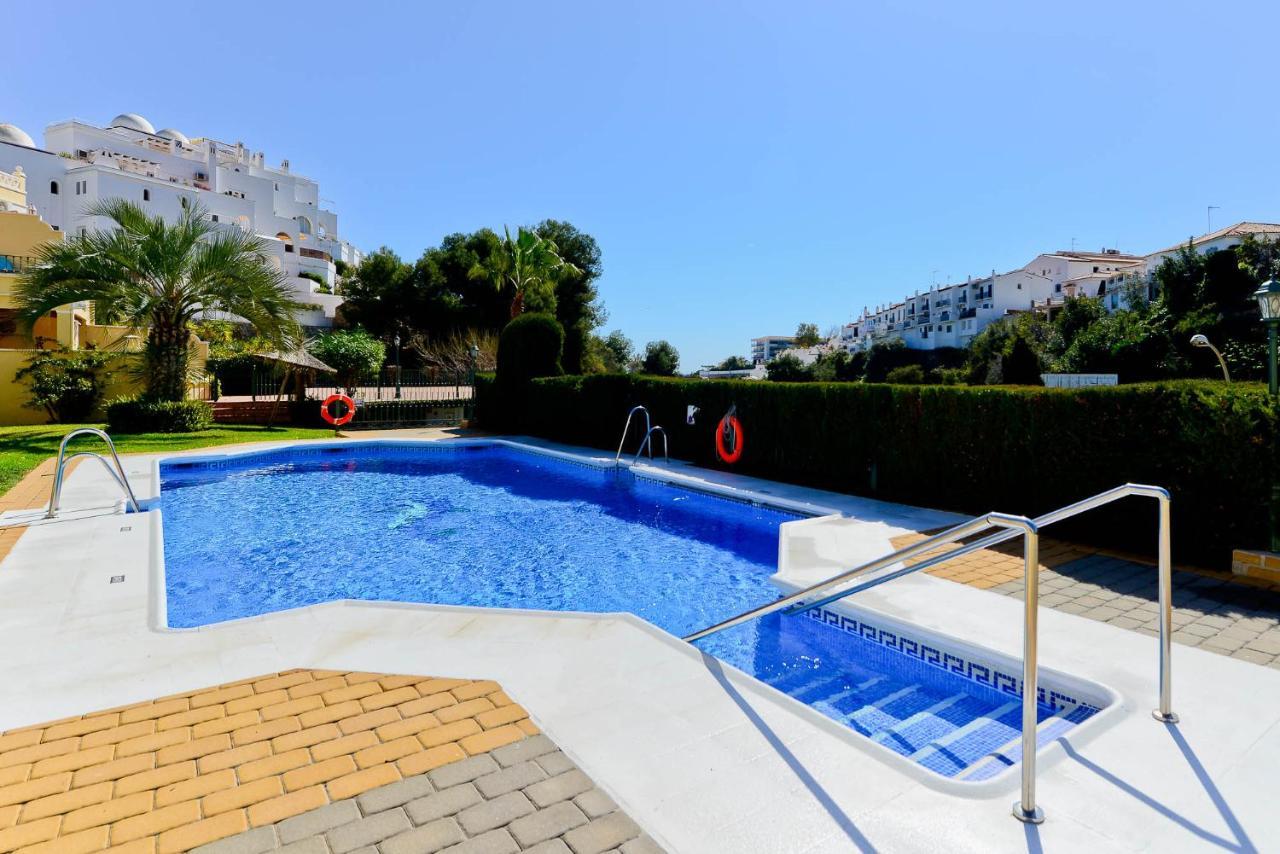 Refurbished 2-Bed Apartment Burriana Beach. Нерха Екстериор снимка